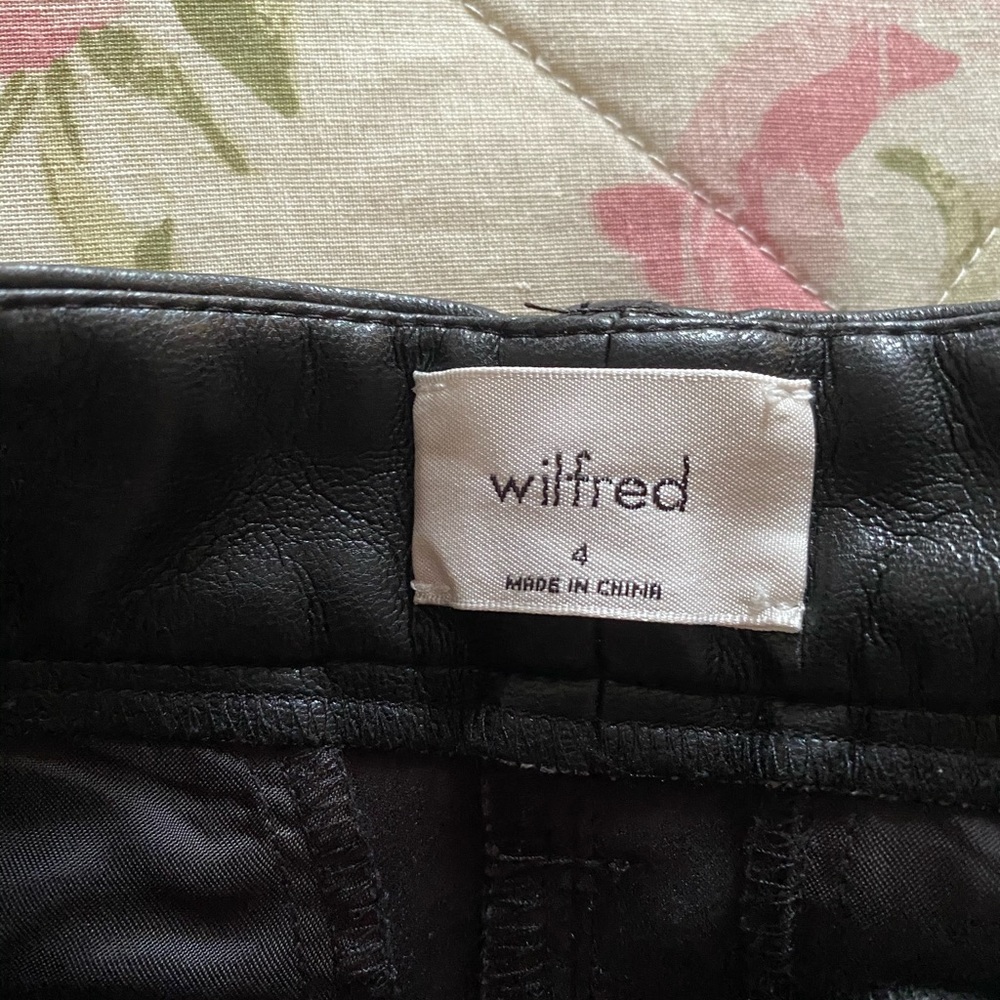 Aritzia Black Leather Shorts - Picture 5 of 5